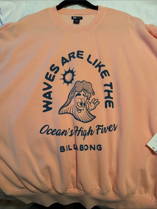 Billabong Tops - Billabong women Peach Crewneck Sweatshirt with Navy Graphic